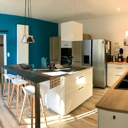 Logis Escale - Grand Gite, Piscine * Treves-Cunault